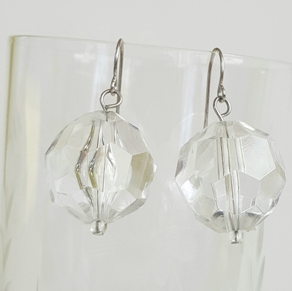 Orbs Faceted Plastic Clear Festive Crystal Mod 60s Style Dangle Earrings - Picture 4 of 7
